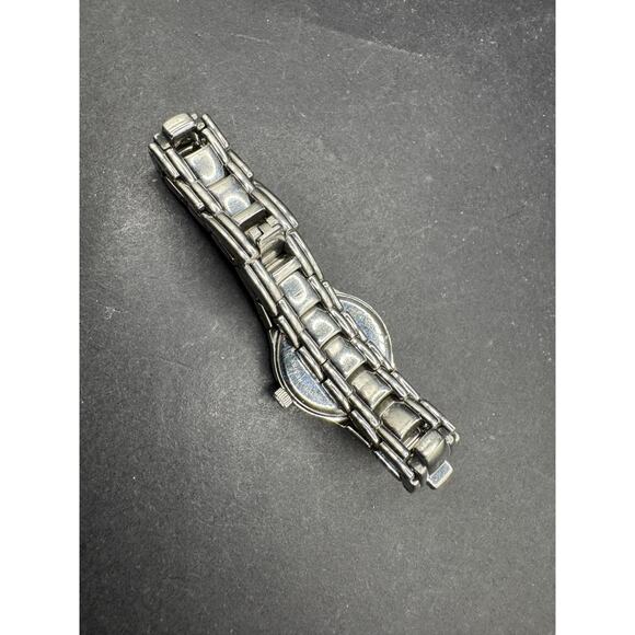 Vtg Caravelle by Bulova Silver Tone White Dial Diamond Accent Women’s Watch 24mm main image 5